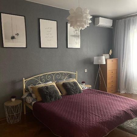 Apartment For A Pleasant Stay โอเดสซา ภายนอก รูปภาพ